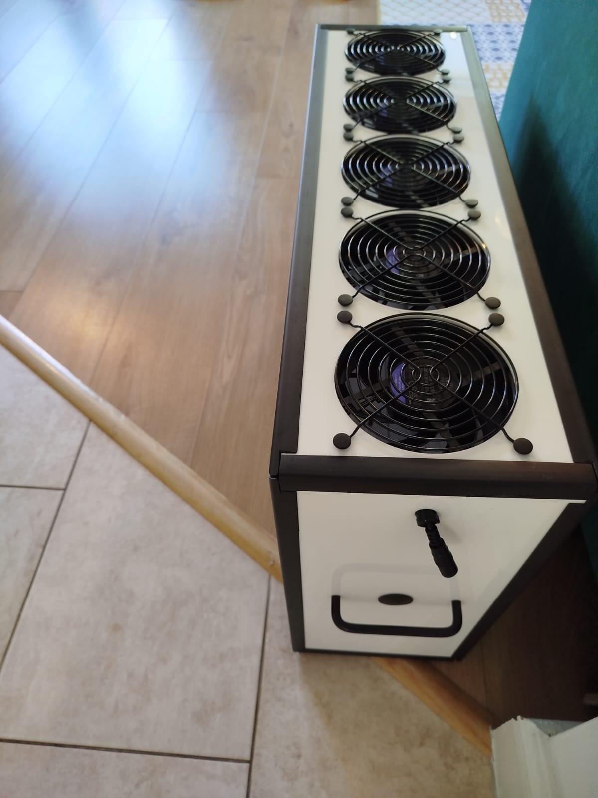 Luggable (5-Fan) — Ready-Assembled