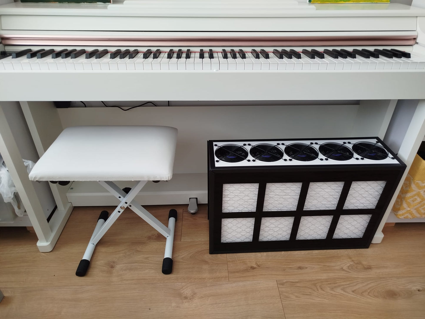 Luggable Ultra XL Obsidian clean air solution for UK homes